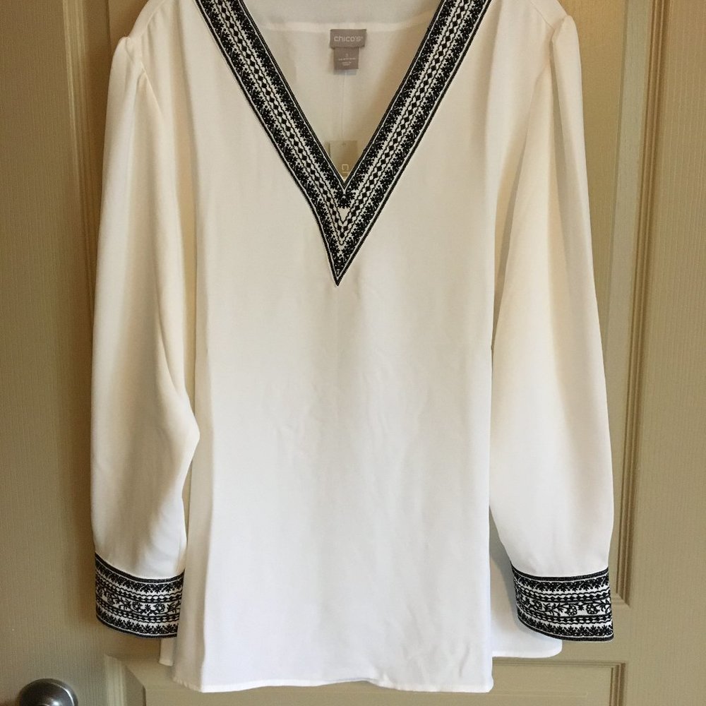 Chico Embroidered Blouse